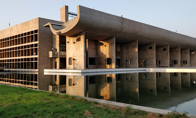 Filmempfehlung: KRAFT DER UTOPIE - LEBEN MIT LE CORBUSIER IN CHANDIGARH